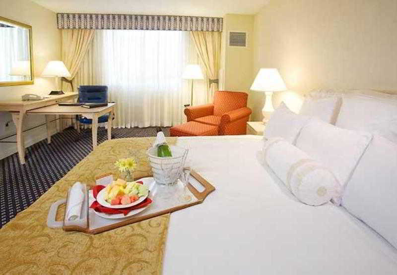 Palm Beach Gardens Marriott Room photo